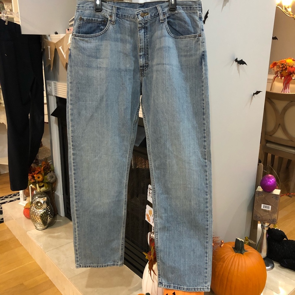 Wrangler Men’s Relaxed Fit Denim Blue Jeans